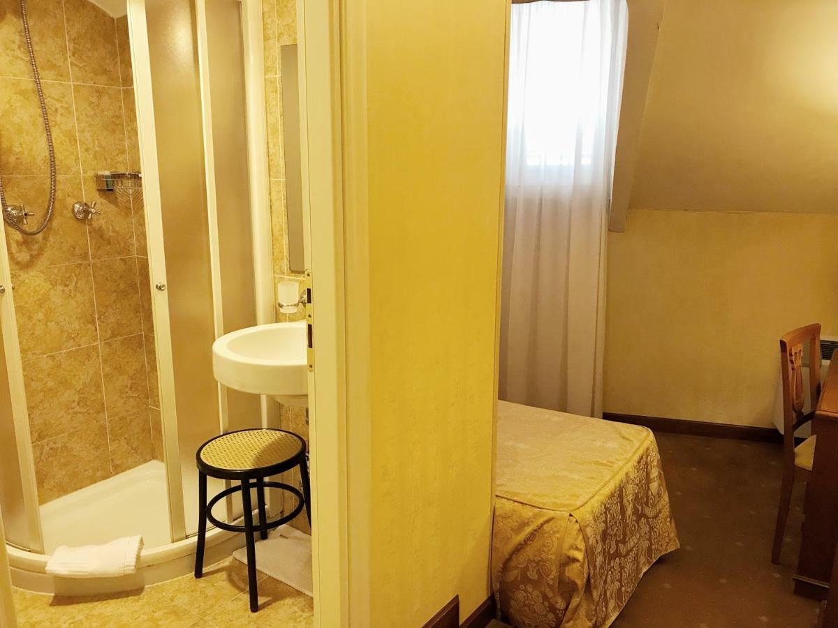 Hosianum Palace Rome Chambre photo